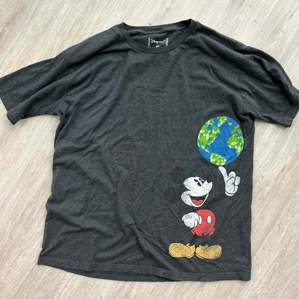 MICKEY FADED GLOBE TEE
